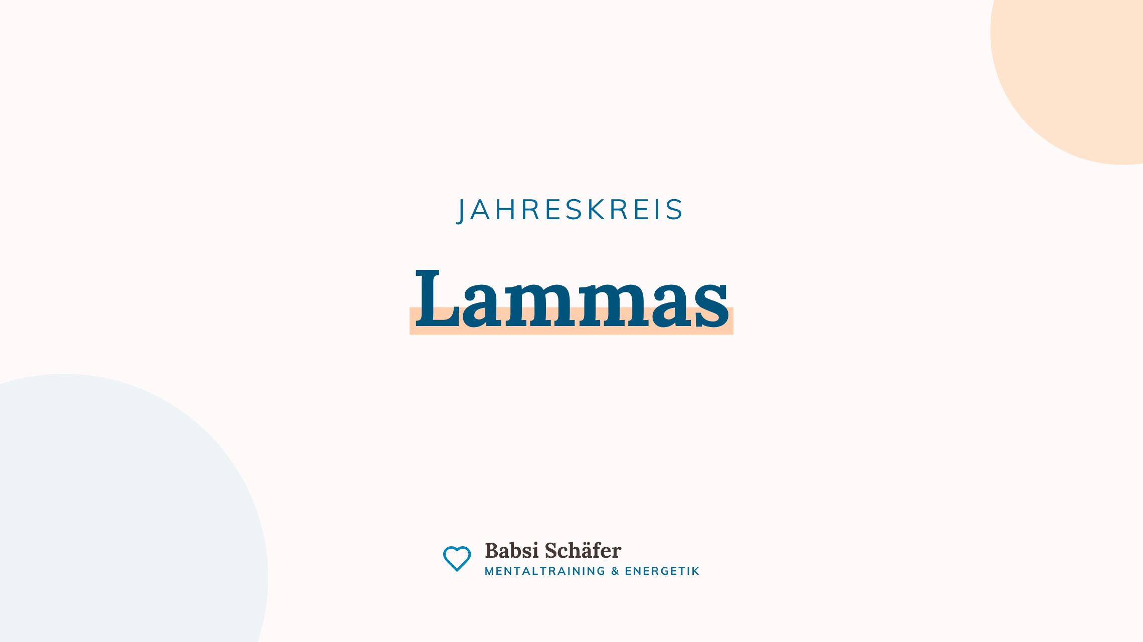 Ein bunter Strauß aus Wildblumen, frisch gepflückt am Wegesrand – ein Symbol für Dankbarkeit und die Fülle des Sommers zu Lammas.